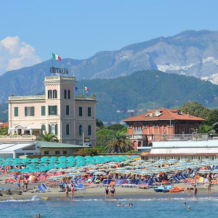 Hotel Italia มารีนา ดิ มาซซา ภายนอก รูปภาพ