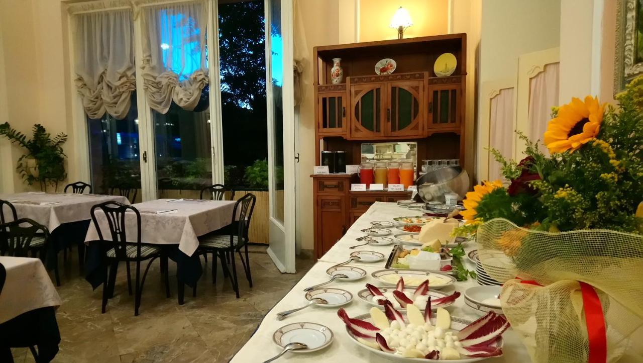 Hotel Italia มารีนา ดิ มาซซา ภายนอก รูปภาพ
